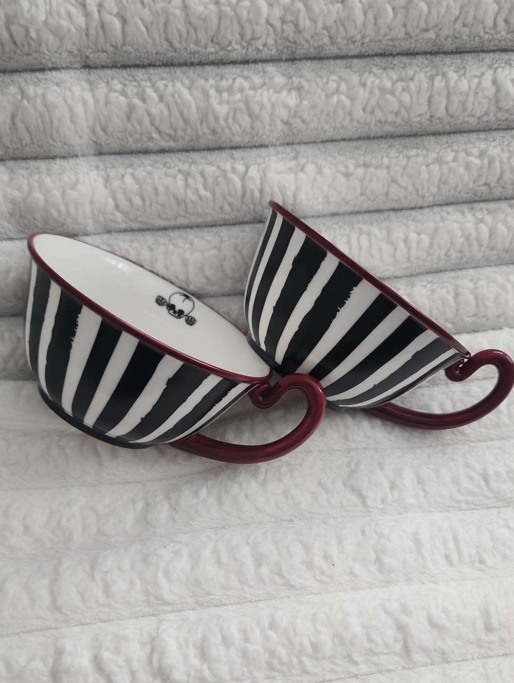 Like New Killstar Striped Black & White Ceramic Tea Cups with Burgundy Rim